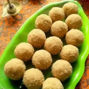 Gahu Papadi Ladu
