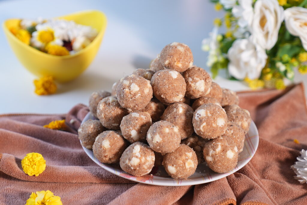 Dryfruits Ladu, Dry fruits Ladoo, Laddoo, A1 Paushtik Ladu, Makhana Ladu